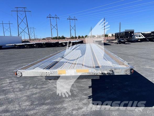 Utility 4000AE Valníkové návesy/Návesy sa sklápacím bočnicami