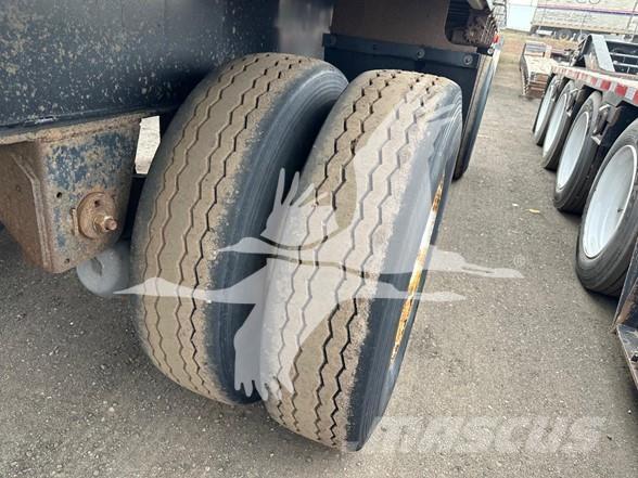 Utility 4000AE Valníkové návesy/Návesy sa sklápacím bočnicami