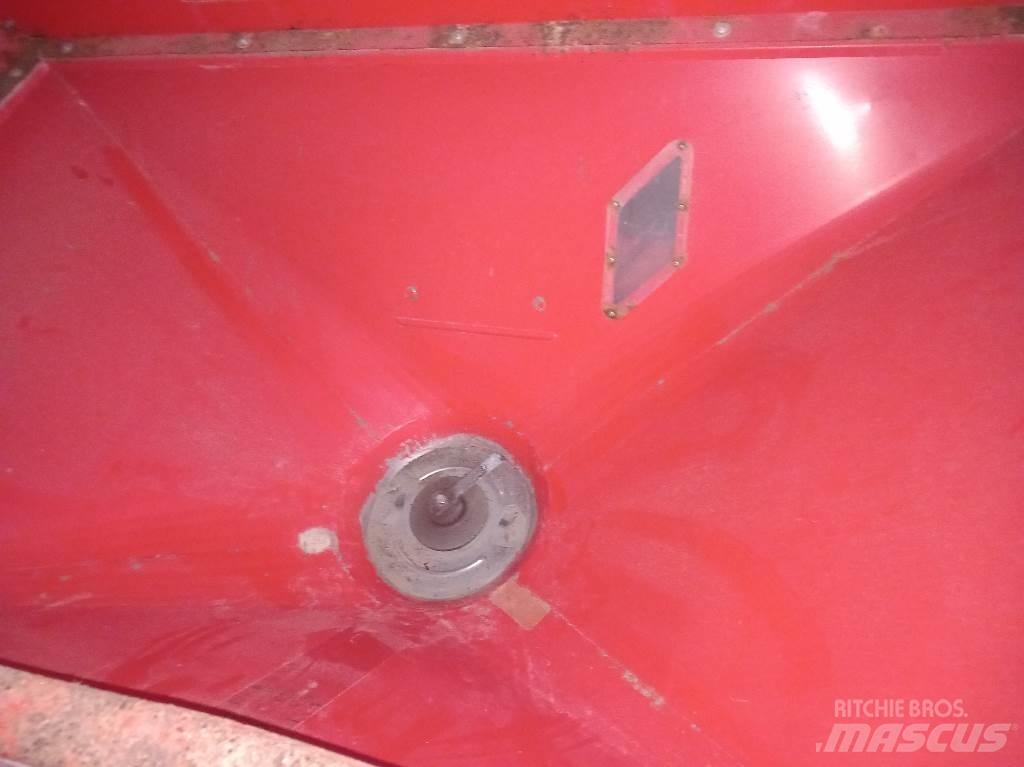 Kuhn MDS 732 M Aplikátory tekutých hnojív
