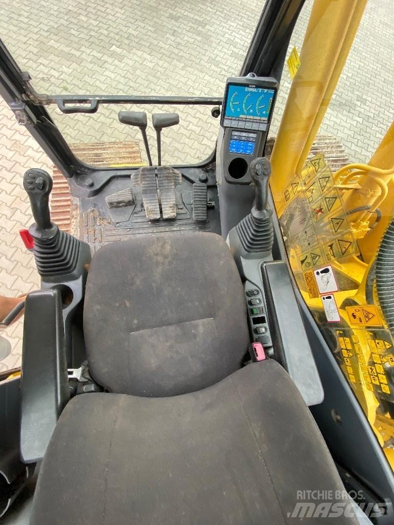 Komatsu PC 210 LC-8 Pásové rýpadlá