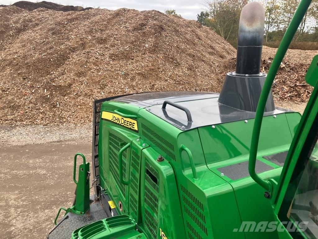 John Deere 1910G Lesné traktory