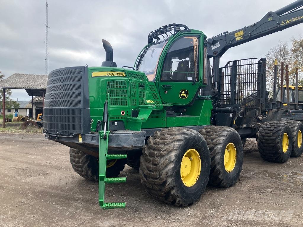 John Deere 1910G Lesné traktory