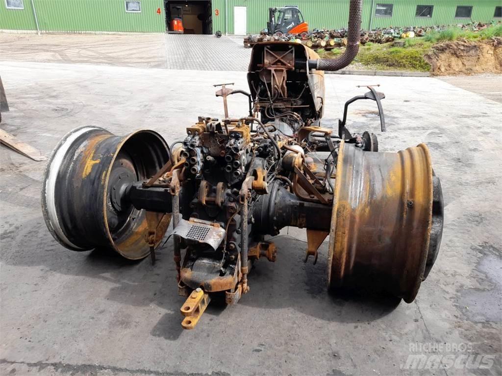 New Holland 8360 Traktory