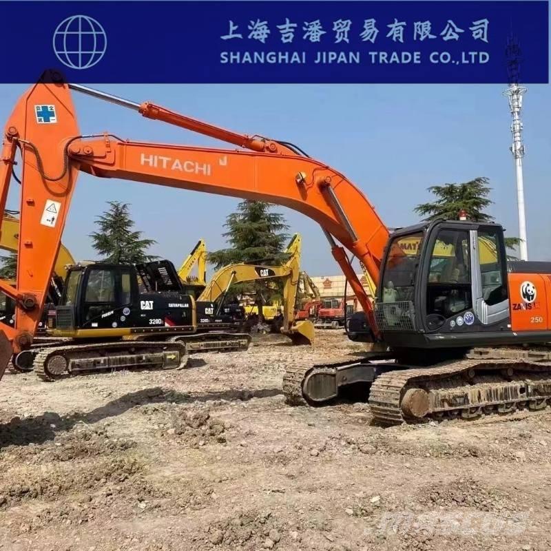 Hitachi ZX 250 Pásové rýpadlá