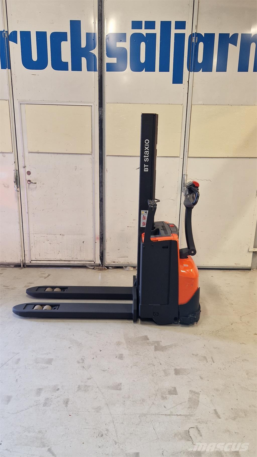 Toyota SWE080L Samohybné vozíky