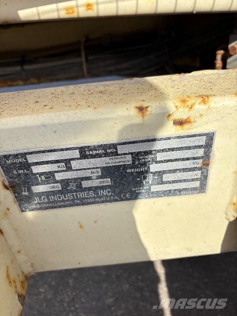 JLG 500 RTS Nožnicové zdvíhacie plošiny