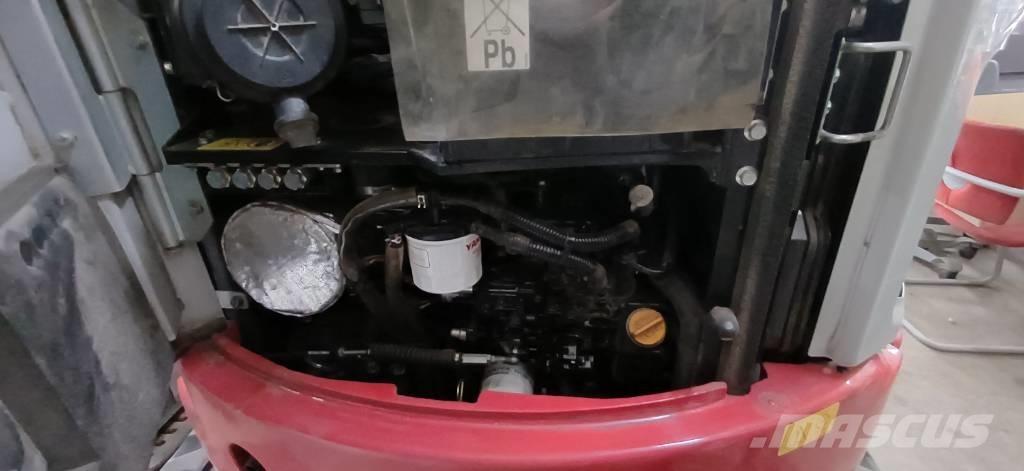 Takeuchi TB 325 R Mini rýpadlá < 7t