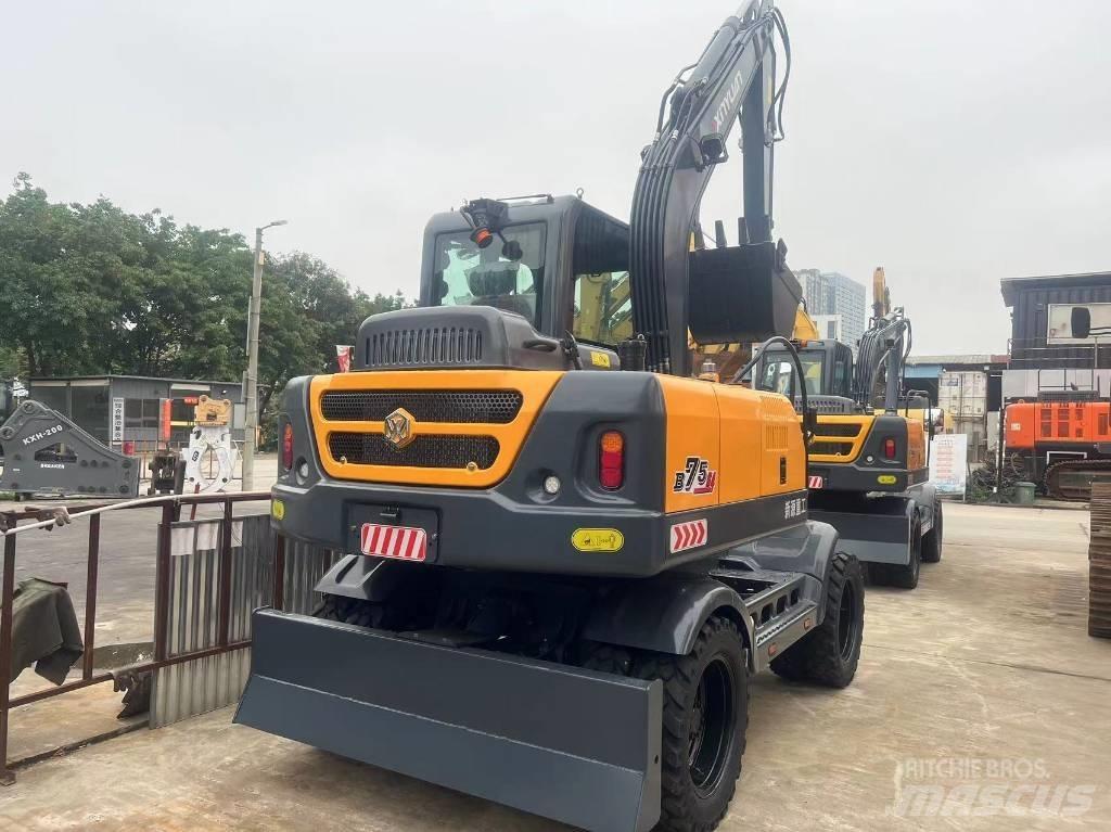 Xinyuan  B75G4 Pásové rýpadlá