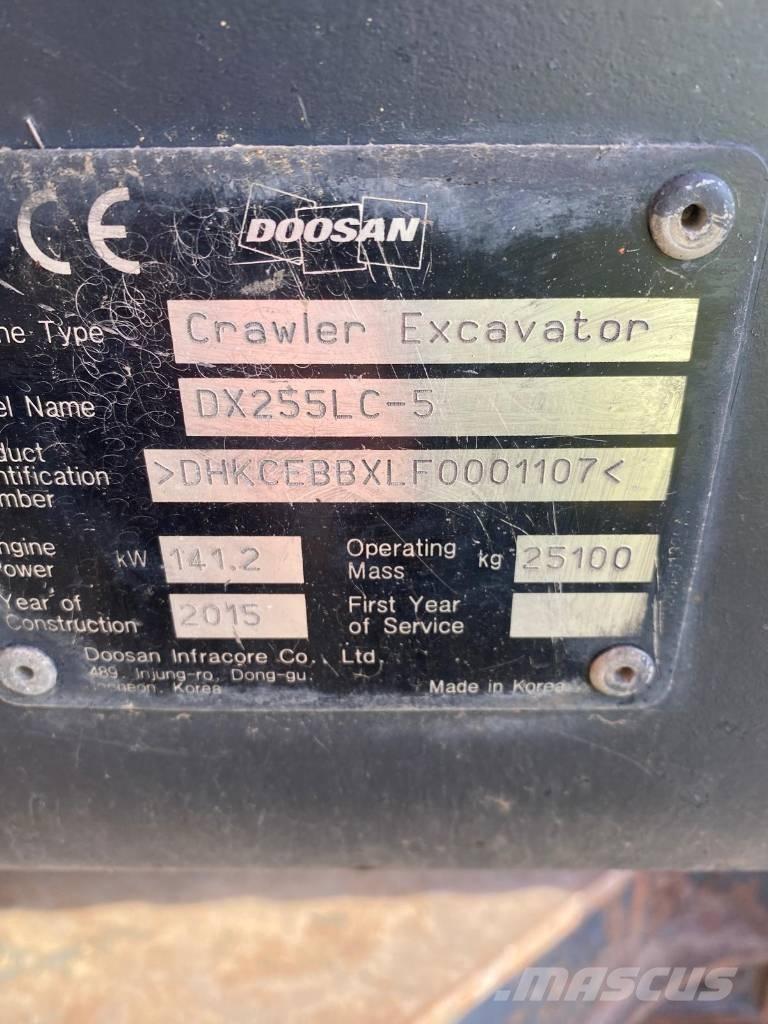 Doosan DX 255 LC-5 Pásové rýpadlá
