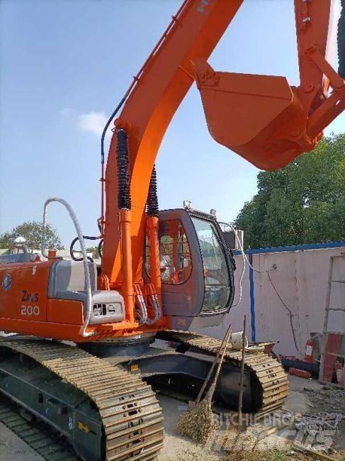 Hitachi Zaxis 200 Pásové rýpadlá