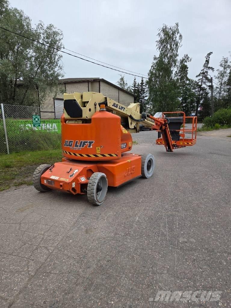 JLG E 400 AJPN Kĺbové plošiny