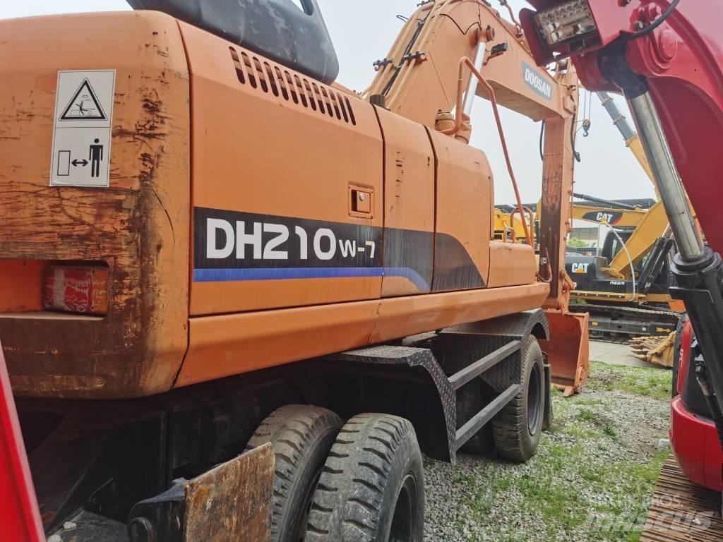 Doosan DH 210 W-7 Kolesové rýpadlá