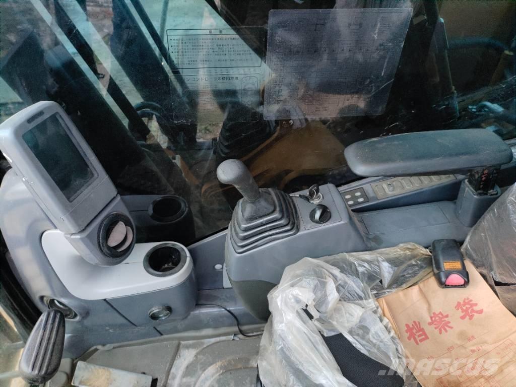 CAT 320 D Pásové rýpadlá