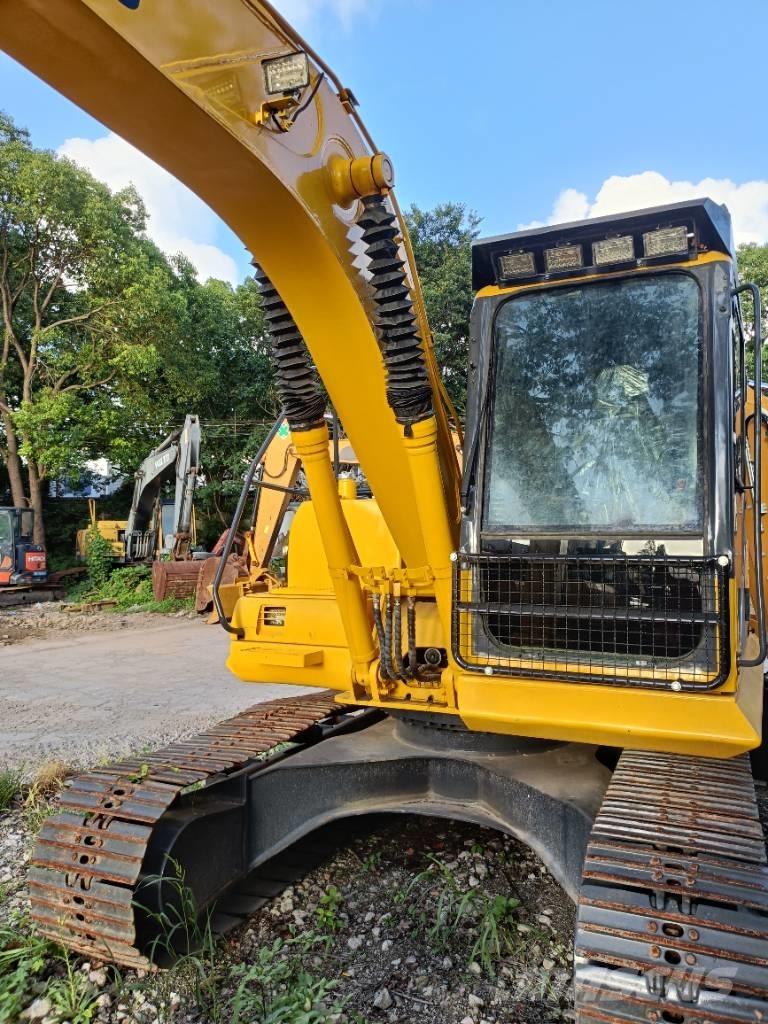 Komatsu PC 130-7 Pásové rýpadlá