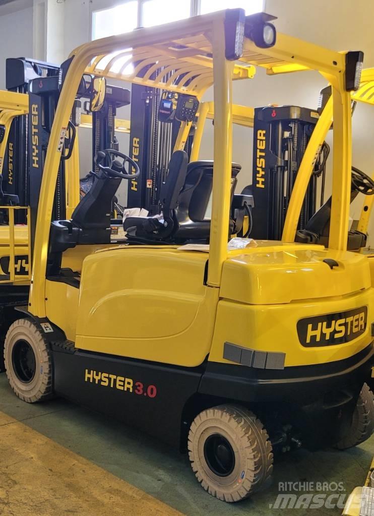 Hyster J3.0XN Akumulátorové vozíky