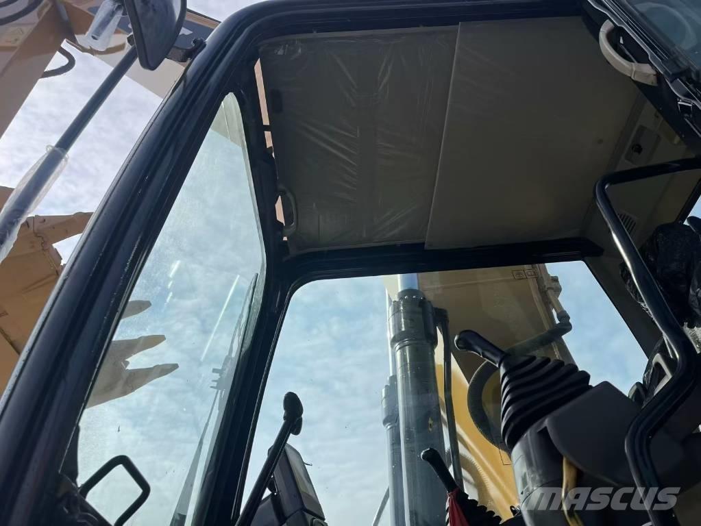 CAT 320 D Pásové rýpadlá