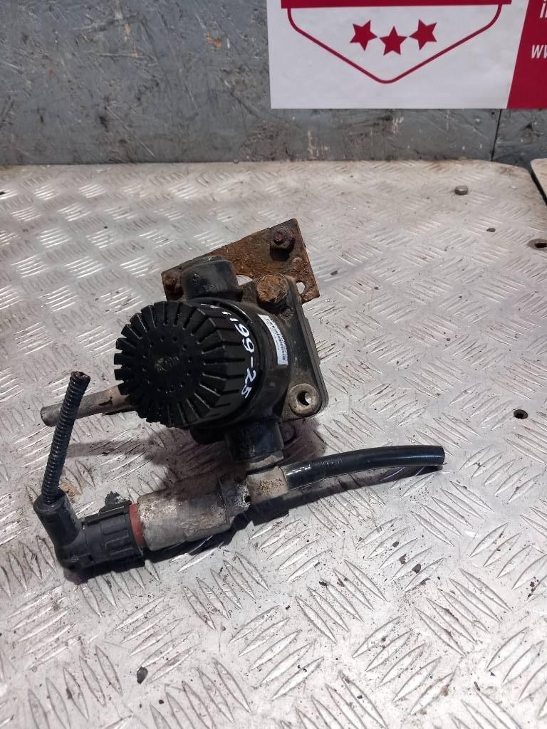 MAN TGM  81521166074 Brzdy