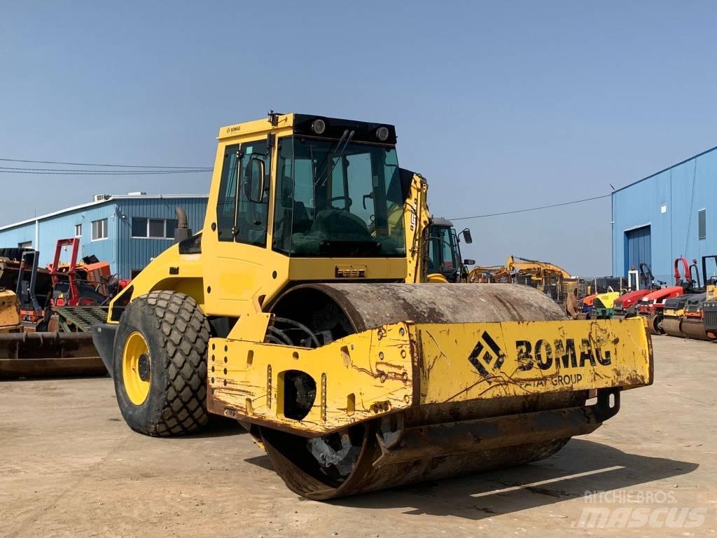 Bomag BW 219 D H-4 Ťahačové valce