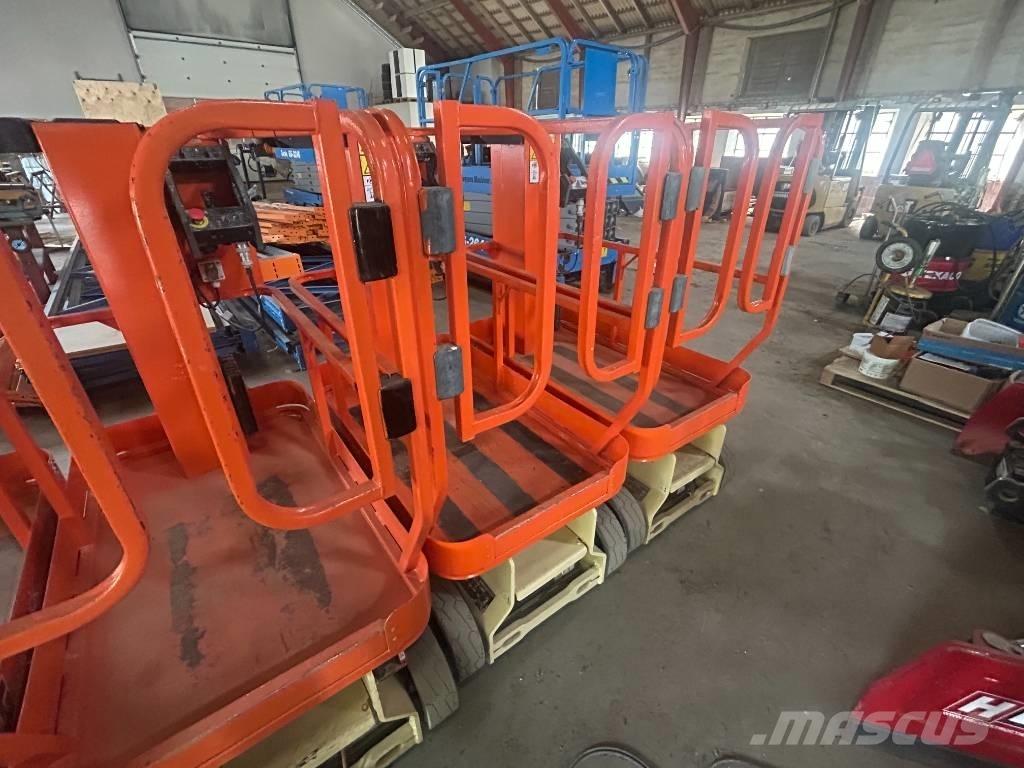JLG 1230 ES Vertikálne stĺpové výťahy