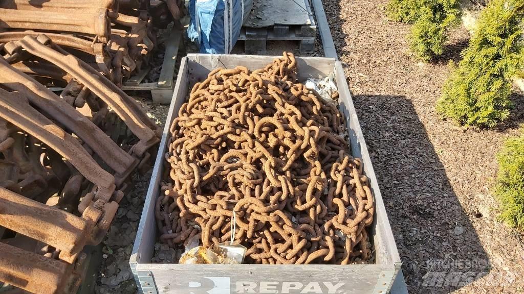  Łańcuchy 710/45-22,5 Pásy, reťaze a podvozok