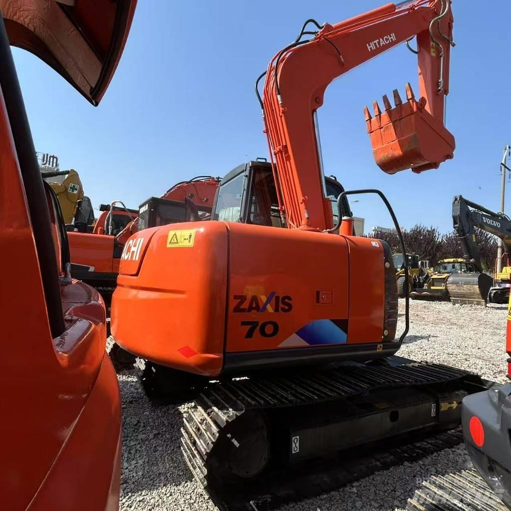 Hitachi ZX 70 Pásové rýpadlá