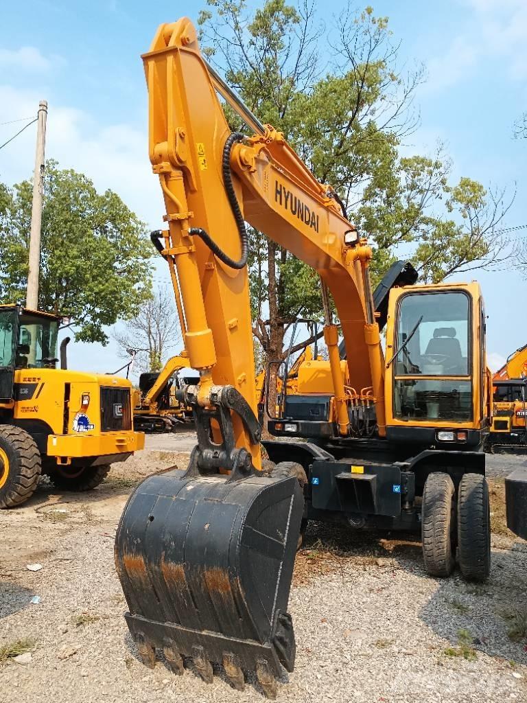 Hyundai R150W Kolesové rýpadlá