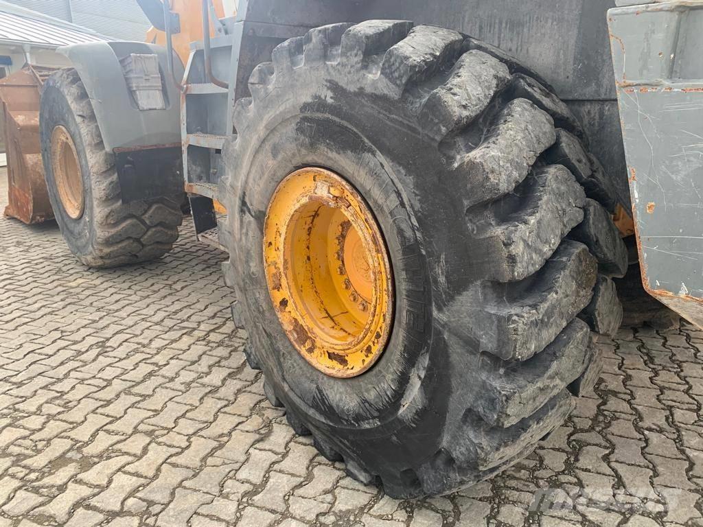 Liebherr L 576 Kolesové nakladače