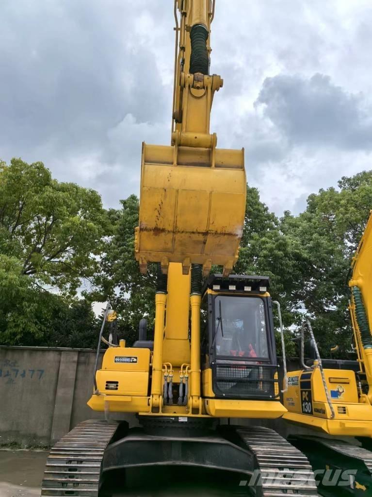 Komatsu PC 220-8 Midi rýpadlá 7 t - 12 t