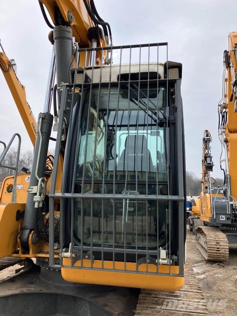 Liebherr R926 Pásové rýpadlá