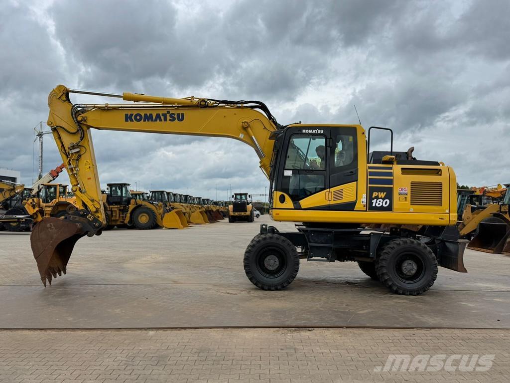 Komatsu PW180-11 Kolesové rýpadlá