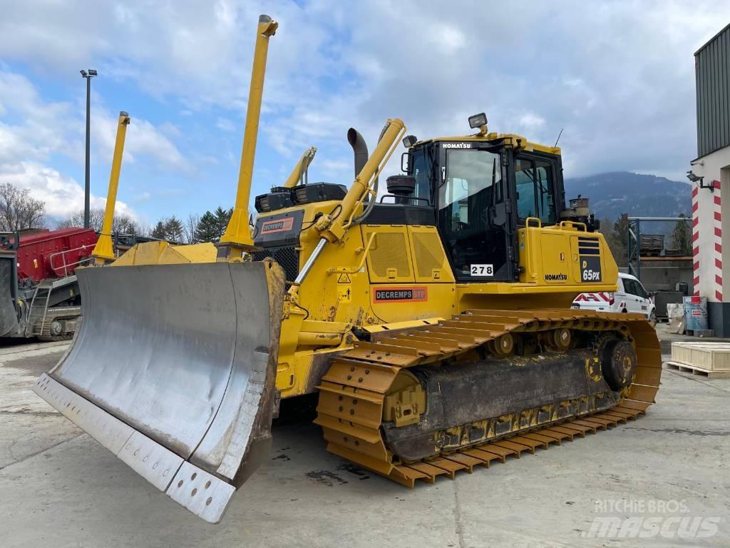 Komatsu D65PX-18 Pásové dozéry