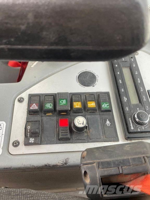 Terex TL70 Kolesové nakladače