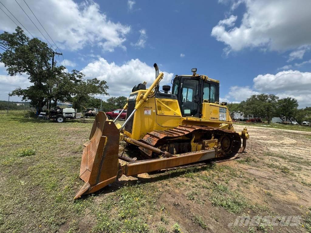 Komatsu D65WX-17 Pásové dozéry
