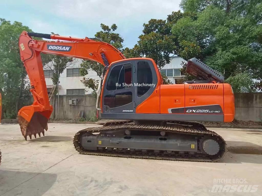 Doosan DX 225 LC Pásové rýpadlá