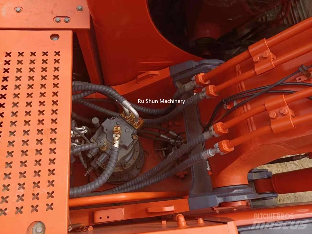 Doosan DX 225 LC Pásové rýpadlá