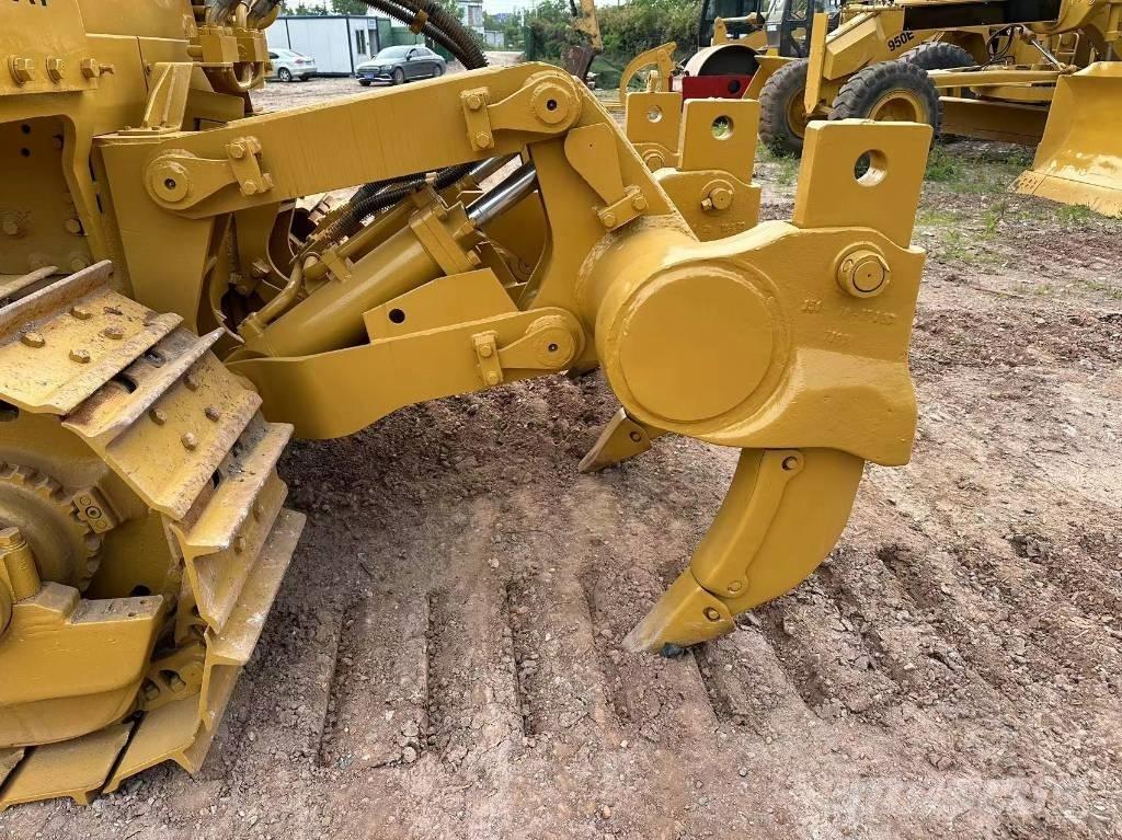 CAT D7G Pásové dozéry