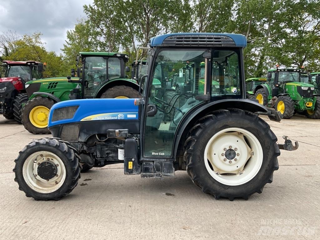 New Holland T 4050 F Traktory