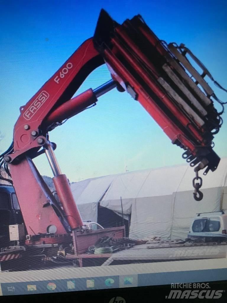 Fassi F600.27 Nakladacie žeriavy