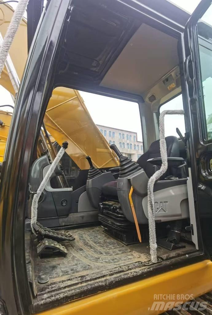 CAT 320 D Pásové rýpadlá