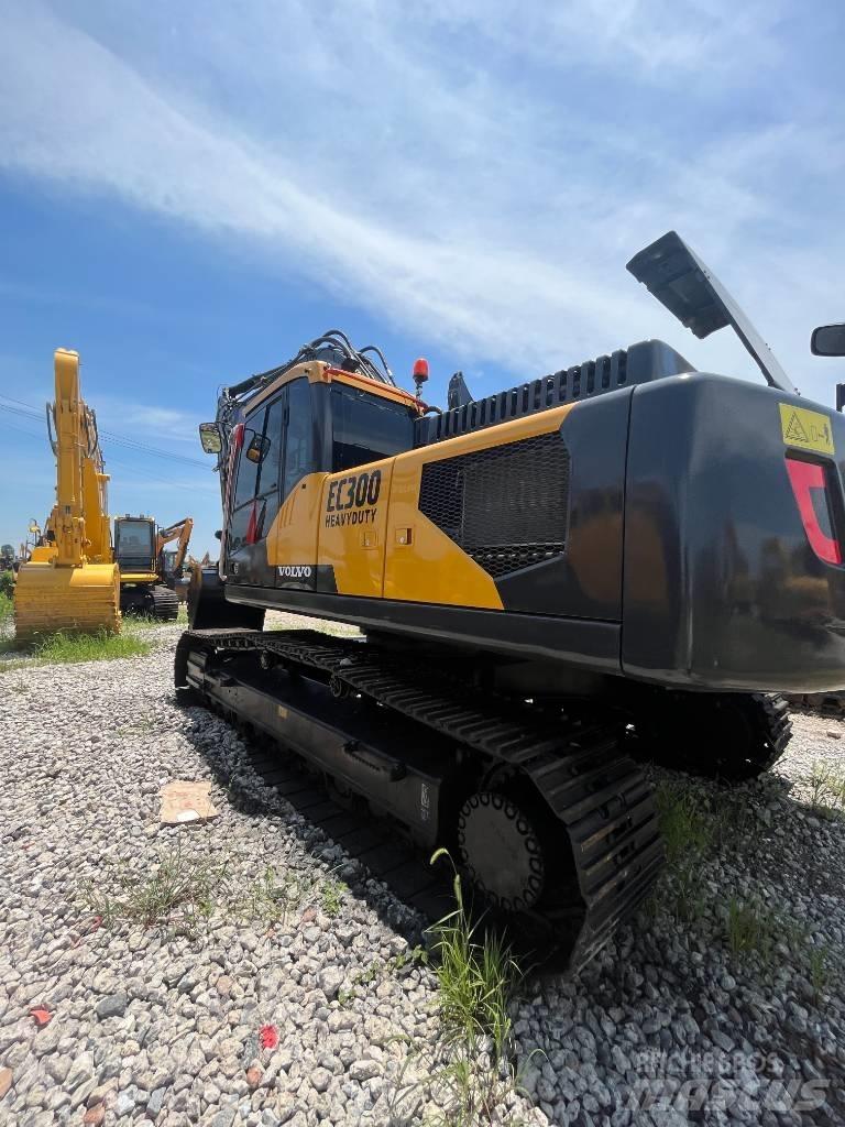 Volvo EC 300 Pásové rýpadlá