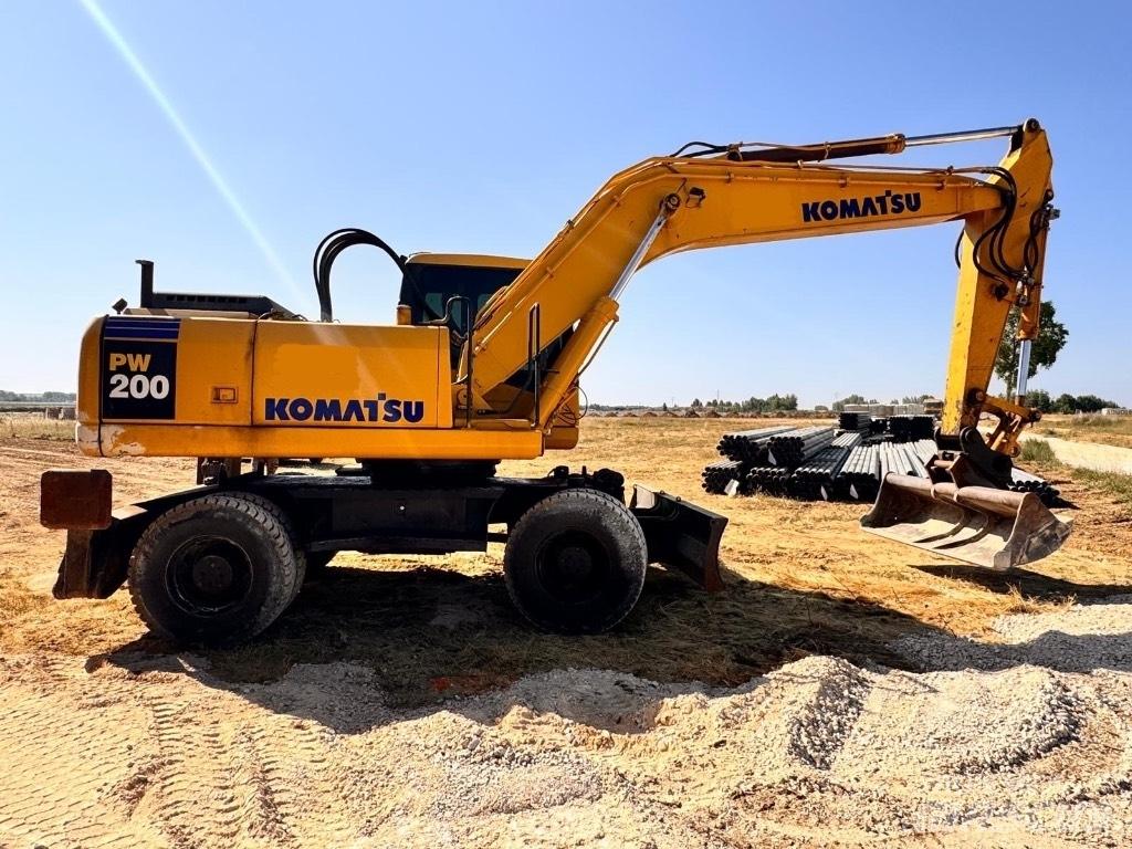 Komatsu PW 200-7K Kolesové rýpadlá