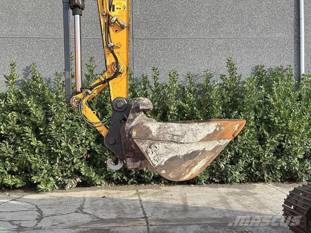 JCB JZ141LC Špeciálne bagre