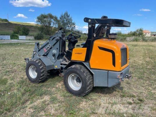 GiANT V 452 T Viacúčelové nakladače