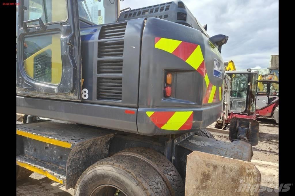 Komatsu PW 148-8 Kolesové rýpadlá