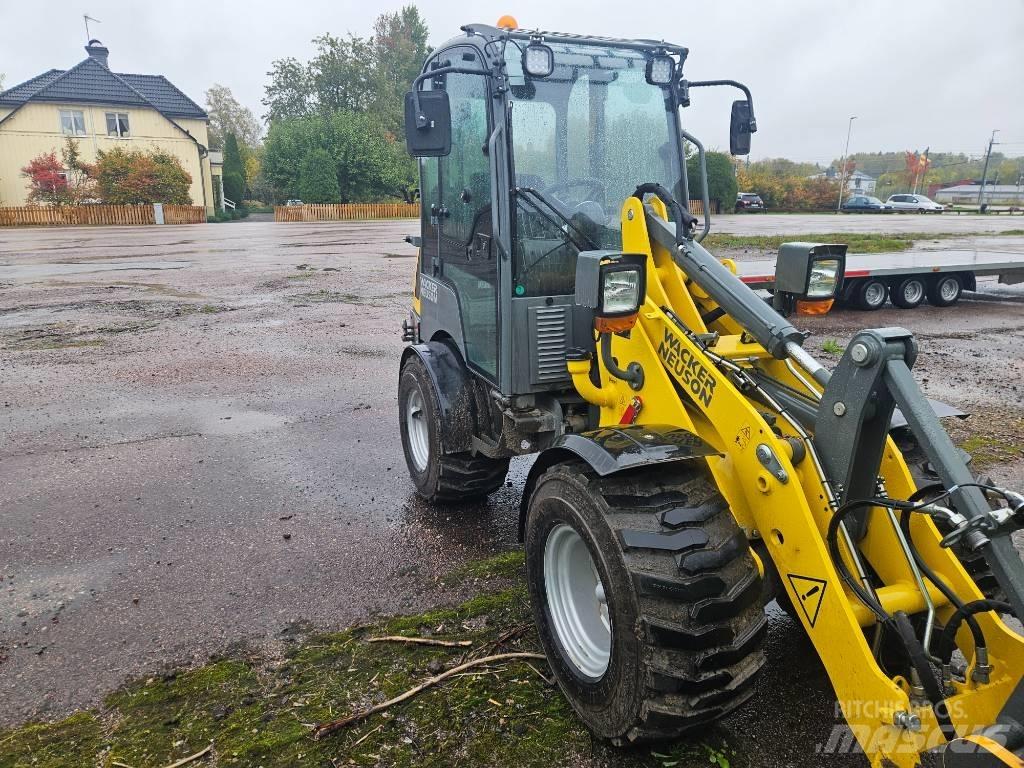 Wacker Neuson WL 25 Kolesové nakladače