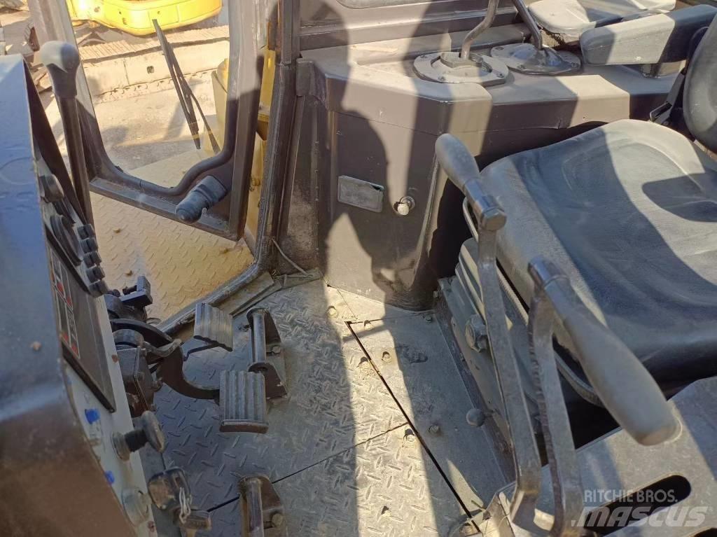 CAT D7R Grejdery