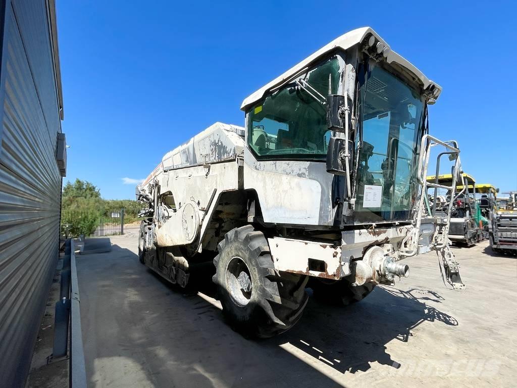 Wirtgen WR 240I Recyklovače asfaltu