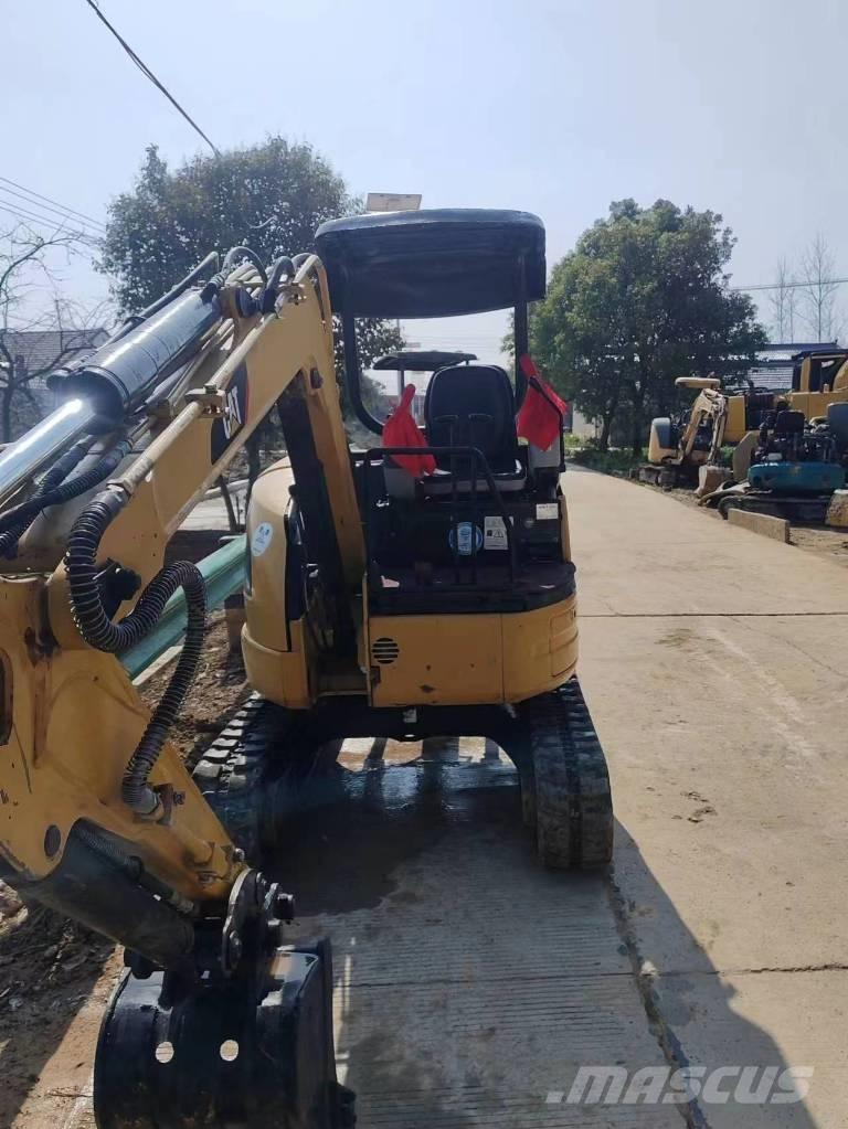 CAT 303 C SR Pásové rýpadlá
