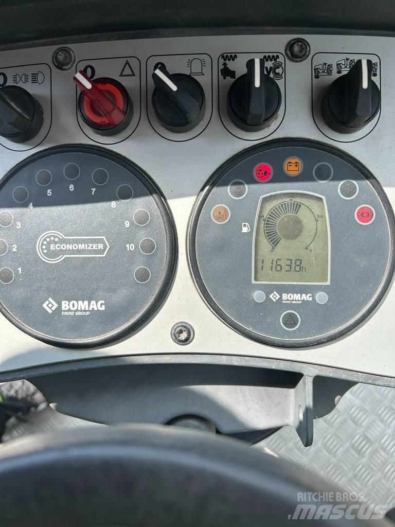 Bomag BW 120 AD-5 Tandemové valce