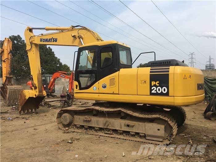 Komatsu PC 200-7 Pásové rýpadlá